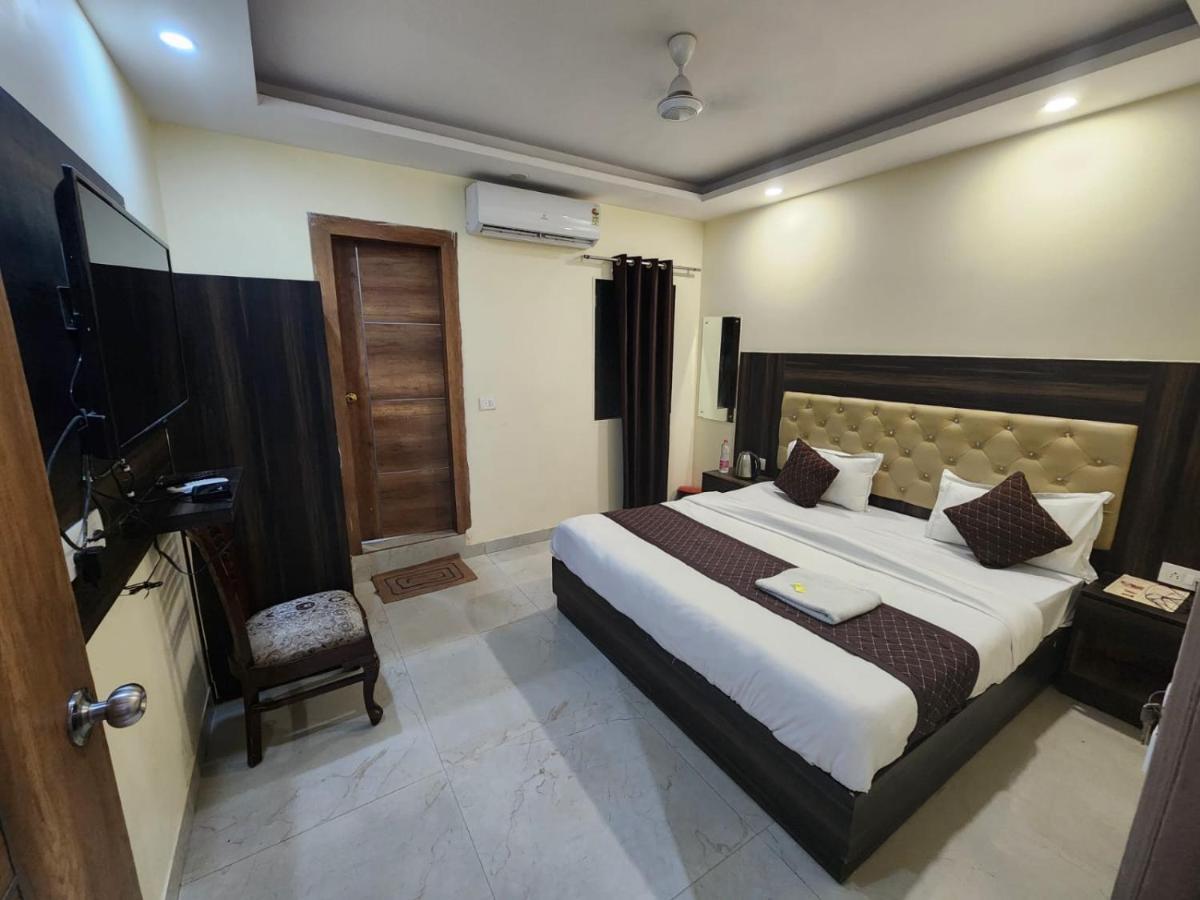 Hotel Ambe Inn By Ambience Delhi Igi Airport New Delhi Eksteriør bilde