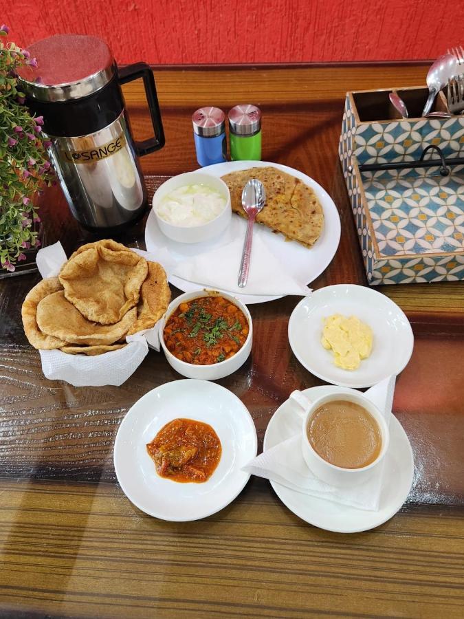Hotel Ambe Inn By Ambience Delhi Igi Airport New Delhi Eksteriør bilde